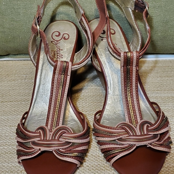 SEYCHELLES NWOT Wedge Heeled Sandles - Picture 3 of 6